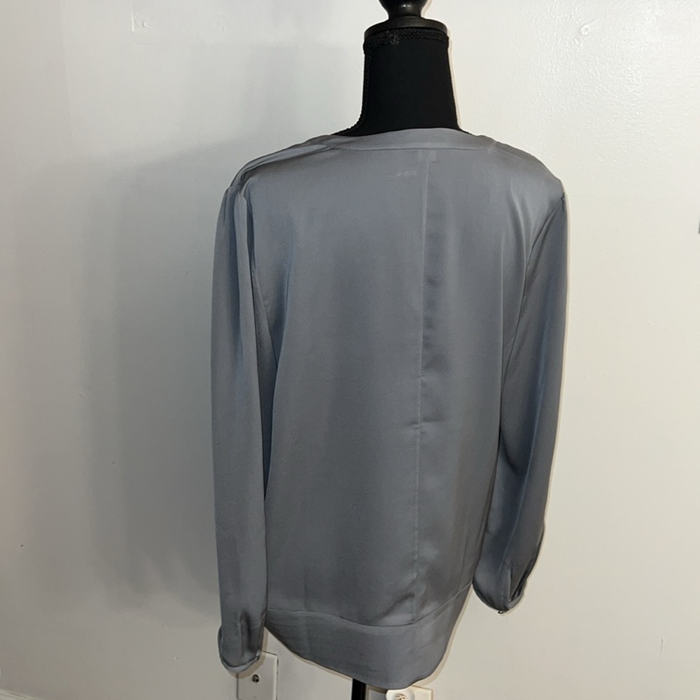 J. Crew Gray Blouse with Black Lace, sz Medium - Picture 3 of 16